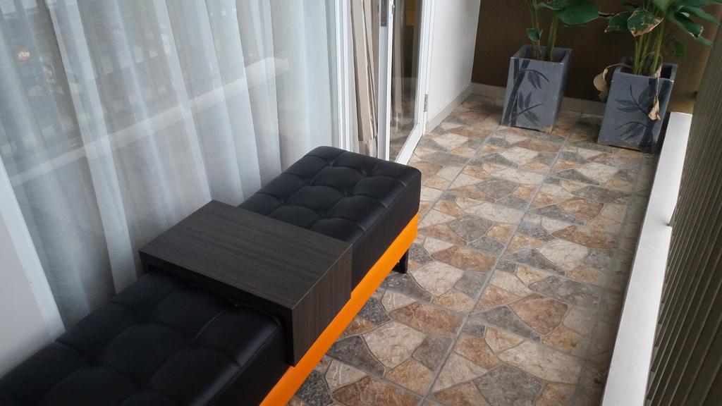 Student Park Hotel Джокьякарта Экстерьер фото